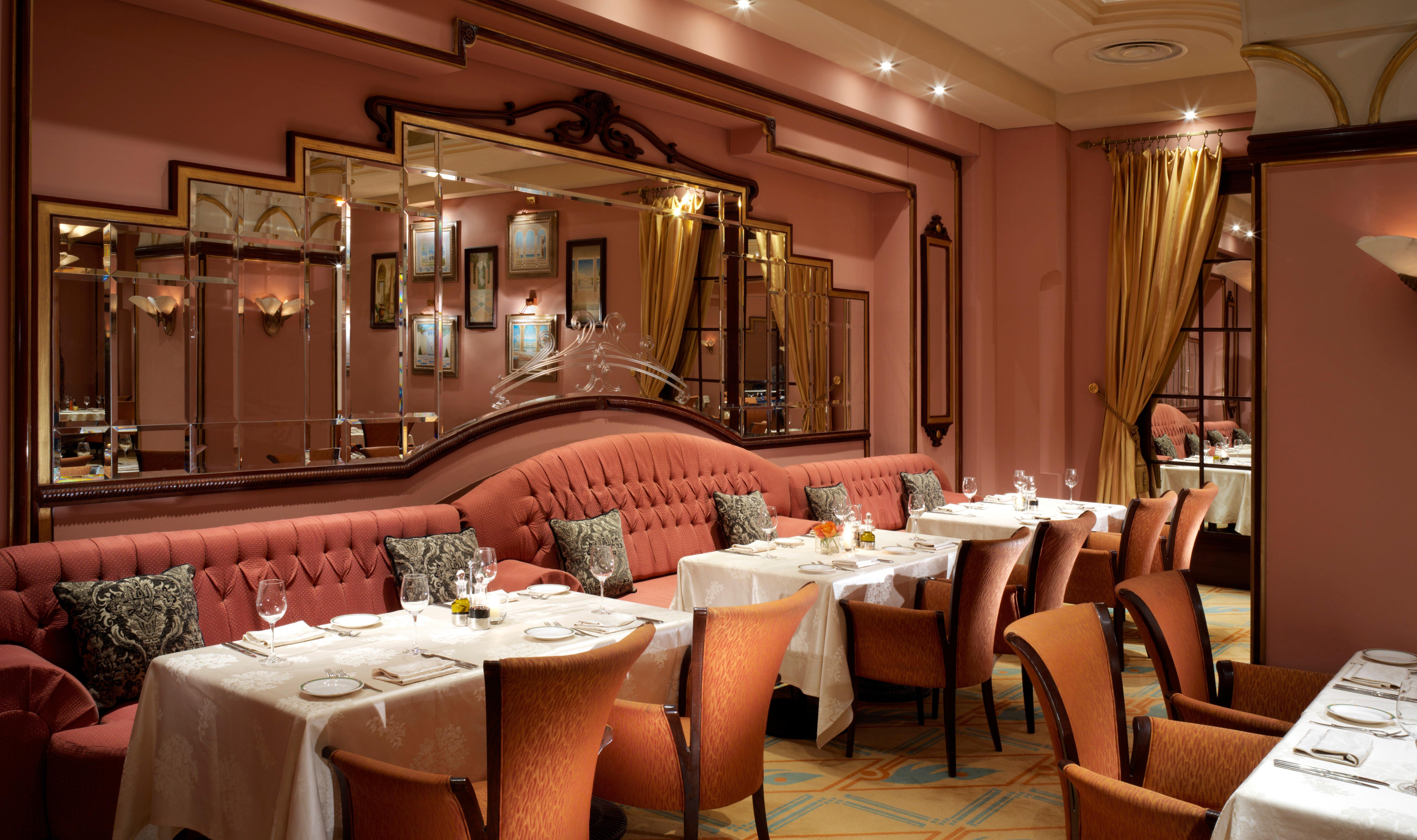 인터콘티넨탈 카이로 시티스타스 외부 사진 Interior of the restaurant