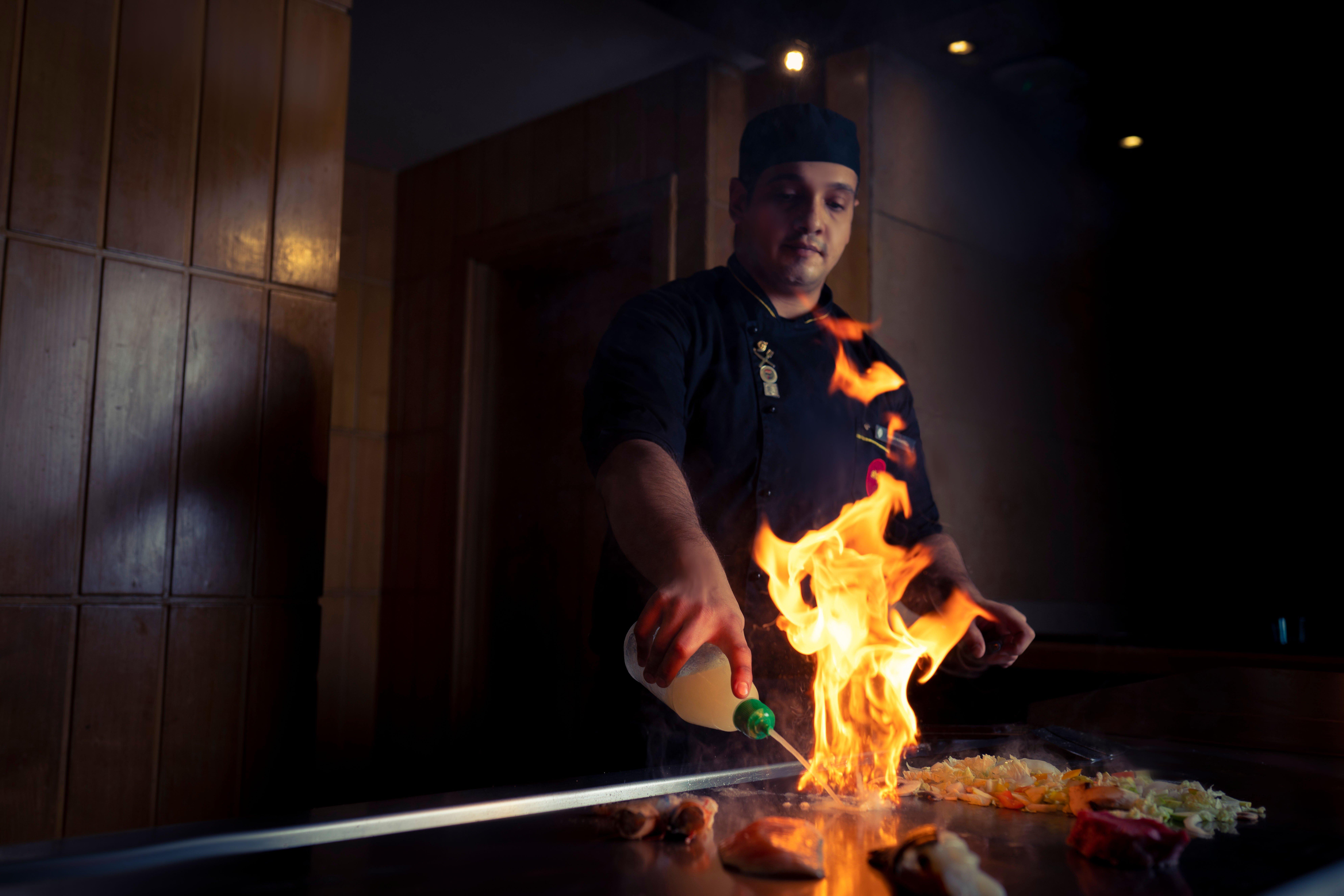 인터콘티넨탈 카이로 시티스타스 외부 사진 Teppanyaki cooking