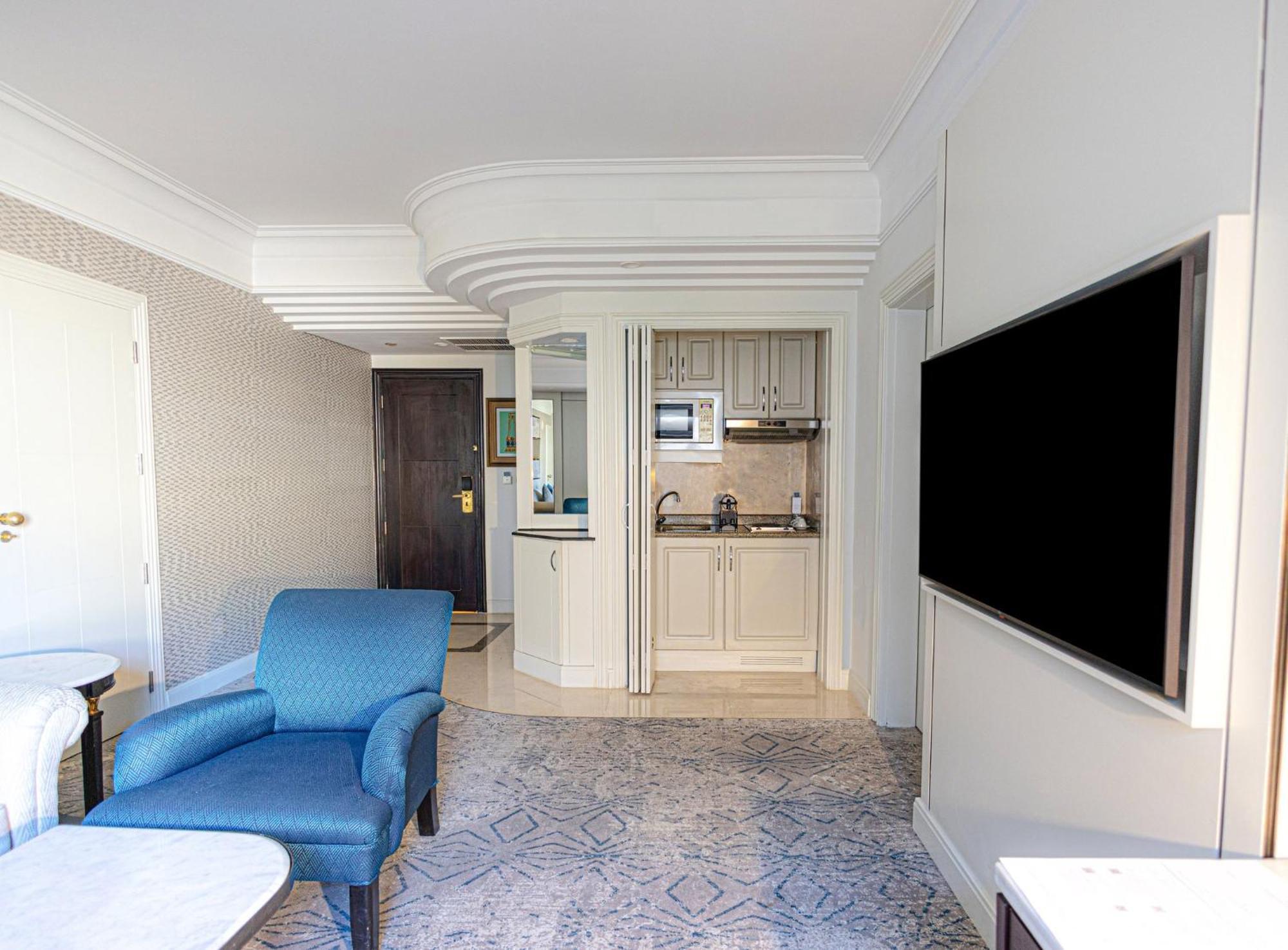 인터콘티넨탈 카이로 시티스타스 외부 사진 A suite at the hotel